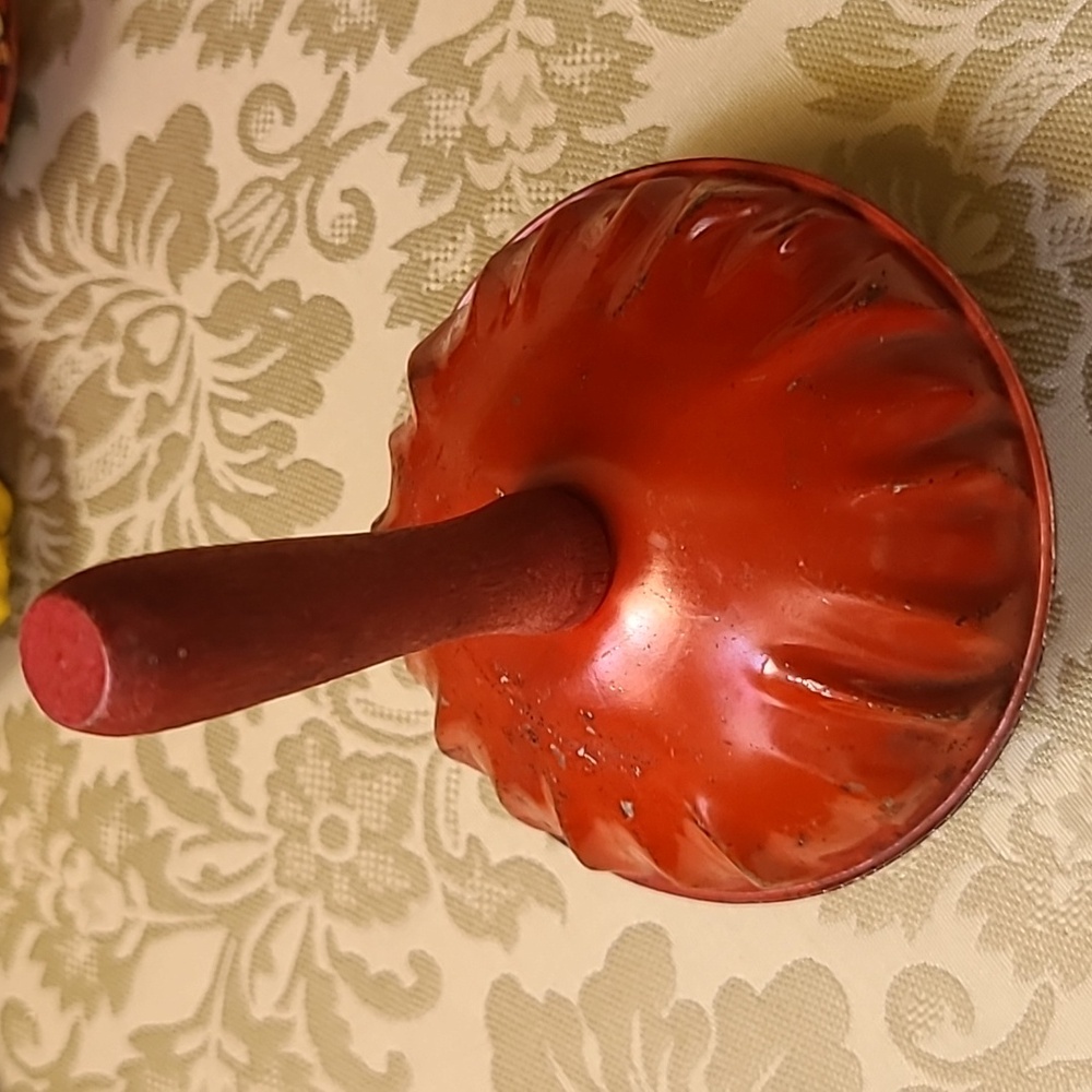 Art Deco Dome Noise Maker - Picture 8 of 8
